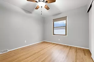 6463 N 55th St, Milwaukee, WI 53223 - Photo 10