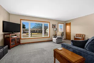 2923 29th Ct, La Crosse, WI 54601 - Photo 2