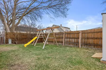 1130 S 101st St, West Allis, WI 53214 - Photo 34