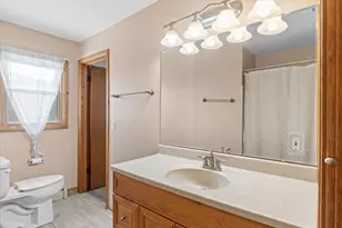 4739 S 23rd St, Milwaukee, WI 53221 - Photo 10