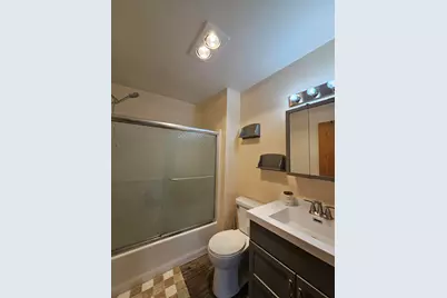 1016  Springs Rd, Fond du Lac, WI 54935 - Photo 8