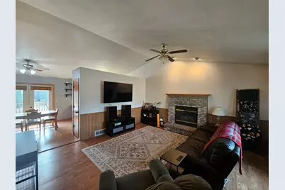 1016  Springs Rd, Fond du Lac, WI 54935 - Photo 2