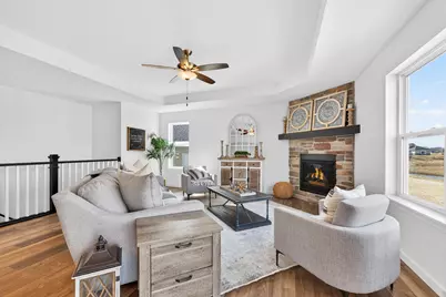 925  Cardinal Ln, Mukwonago, WI 53149 - Photo 12