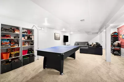 157 W Goldleaf Ave, Milwaukee, WI 53207 - Photo 18