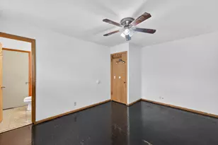 6458 N Landers St, Milwaukee, WI 53223 - Photo 12