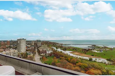 929 N Astor St #2601/2603, Milwaukee, WI 53202 - Photo 42