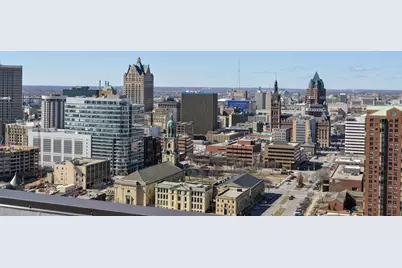 929 N Astor St #2601/2603, Milwaukee, WI 53202 - Photo 10