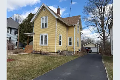 615 S Spring St, Beaver Dam, WI 53916 - Photo 2