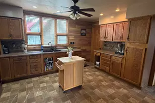 615 S Spring St, Beaver Dam, WI 53916 - Photo 8