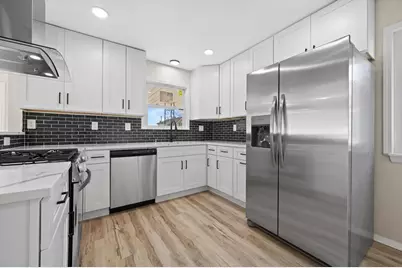 5771 N 97th St, Milwaukee, WI 53225 - Photo 8