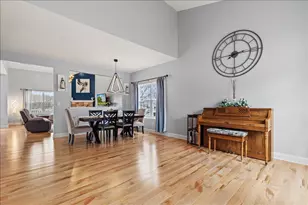 630 Polaris St, West Bend, WI 53095 - Photo 4