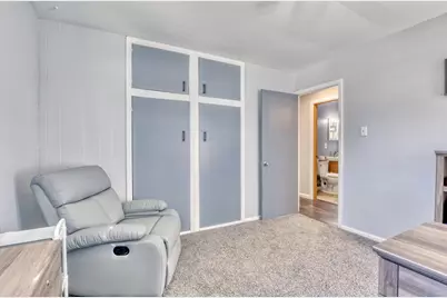 6332 W Bennett Ave, Milwaukee, WI 53219 - Photo 18