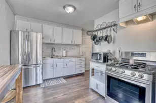 6332 W Bennett Ave, Milwaukee, WI 53219 - Photo 8