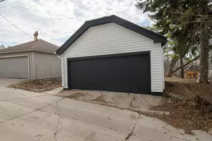 300 E Rosedale Ave, Milwaukee, WI 53207 - Photo 44