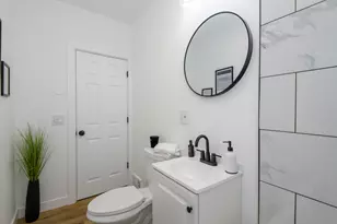 300 E Rosedale Ave, Milwaukee, WI 53207 - Photo 16