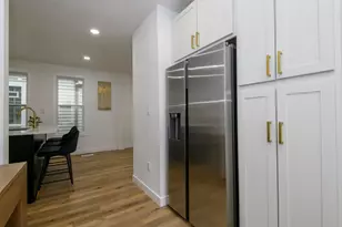 300 E Rosedale Ave, Milwaukee, WI 53207 - Photo 20