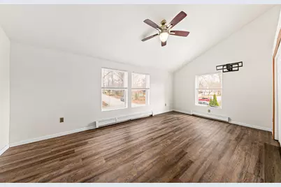 727 E Madison St, Oconomowoc, WI 53066 - Photo 24