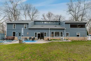 727 E Madison St, Oconomowoc, WI 53066 - Photo 4