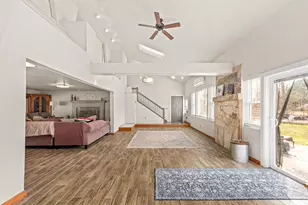 727 E Madison St, Oconomowoc, WI 53066 - Photo 16