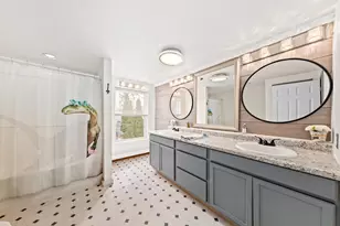 727 E Madison St, Oconomowoc, WI 53066 - Photo 34