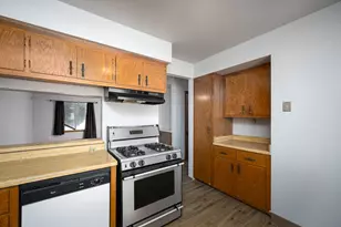 7841 N 60th St, Milwaukee, WI 53223 - Photo 6