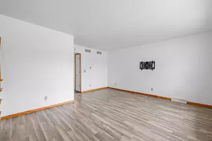 2419 Deerfield Dr, West Bend, WI 53090 - Photo 4