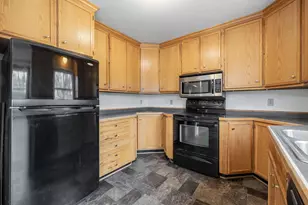 2419 Deerfield Dr, West Bend, WI 53090 - Photo 12