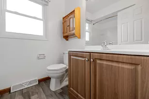 2419 Deerfield Dr, West Bend, WI 53090 - Photo 16