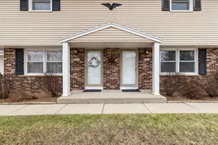 2421 Deerfield Dr, West Bend, WI 53090 - Photo 26