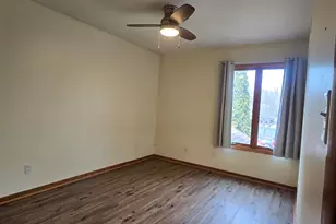 2411 Crosscreek Dr, Sheboygan, WI 53081 - Photo 14