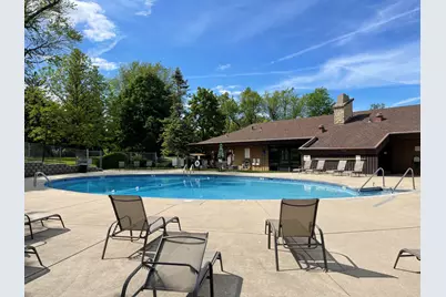 8643 N Servite Dr #214, Milwaukee, WI 53223 - Photo 18