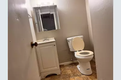 6266 W Port Ave, Milwaukee, WI 53223 - Photo 10