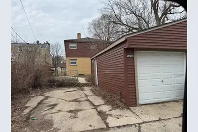 5232 N 49th St #5234, Milwaukee, WI 53218 - Photo 2