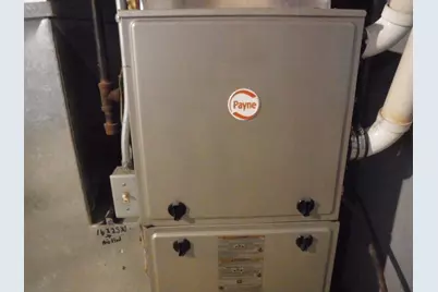 909 S 21st St, Manitowoc, WI 54220 - Photo 20