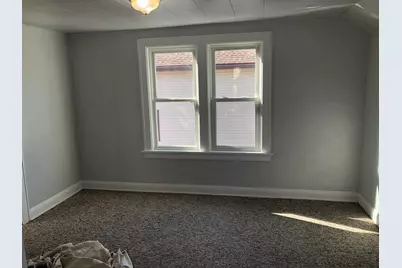 909 S 21st St, Manitowoc, WI 54220 - Photo 6