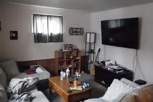 909 S 21st St, Manitowoc, WI 54220 - Photo 12