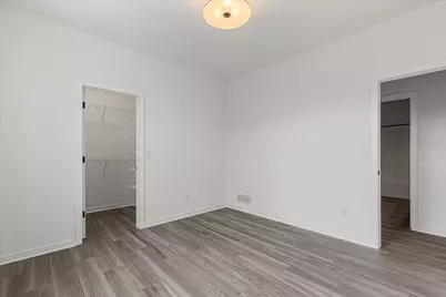 W251N2399  Valleyview Cir, Pewaukee, WI 53072 - Photo 16