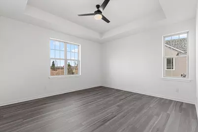 W251N2399  Valleyview Cir, Pewaukee, WI 53072 - Photo 10