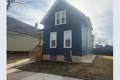 2215 N Dr William Finlayson St, Milwaukee, WI 53212 - Photo 1