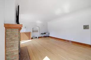 3113 S Pennsylvania Ave, Milwaukee, WI 53207 - Photo 6