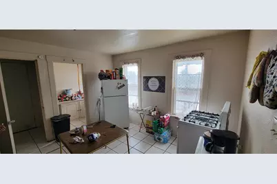 2020 W Hopkins St, Milwaukee, WI 53206 - Photo 10