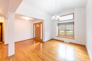 10655 33rd Ave, Pleasant Prairie, WI 53158 - Photo 6