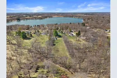 N9056 E Miramar Dr, East Troy, WI 53120 - Photo 6