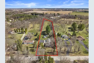 N9056 E Miramar Dr, East Troy, WI 53120 - Photo 4