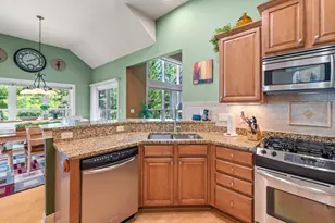 420 Cobblestone Ct, Slinger, WI 53086 - Photo 8