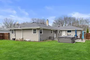 11925 W Lynx Ave, Milwaukee, WI 53225 - Photo 28