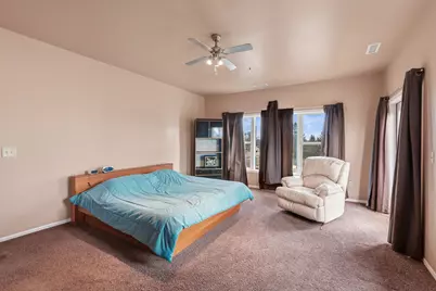 N112W15352  Mequon Rd, Germantown, WI 53022 - Photo 24