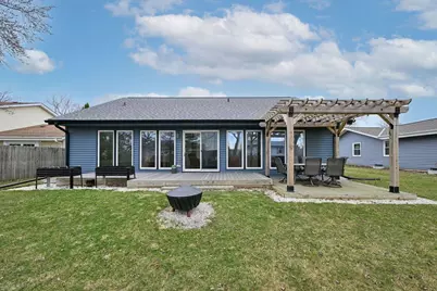 16285 W Mayflower Dr, New Berlin, WI 53151 - Photo 26