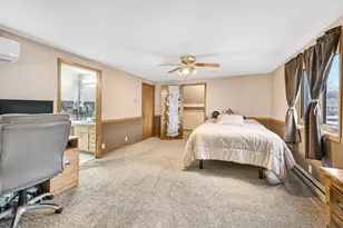 16285 W Mayflower Dr, New Berlin, WI 53151 - Photo 16