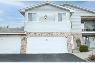 1111 N Sunnyslope Dr #201, Racine, WI 53406 - Photo 1